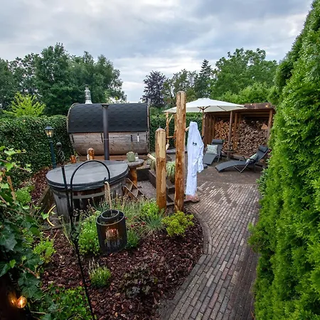 Oud-zilven Bed & Breakfast *