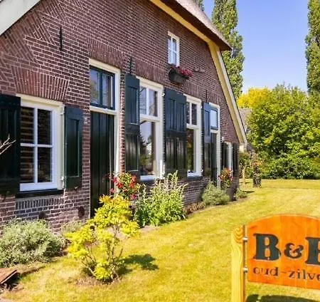 לינה וארוחת בוקר Oud-zilven